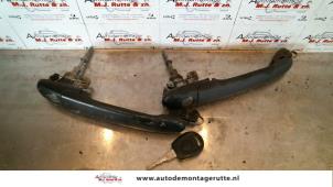 O79663 Gebruikte portiergreep 2deurs links Volkswagen Polo