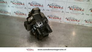 O127426 Gebruikte ontsteking (compleet) Mazda 323
