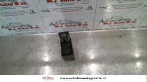 O107402 Gebruikte ruit schakelaar elektrisch Fiat Bravo