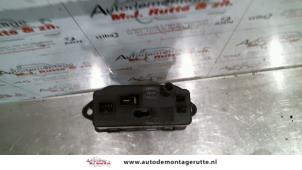 O130853 Gebruikte kachel weerstand Fiat Bravo