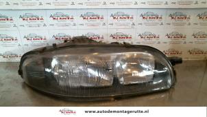 O73692 Gebruikte rechter koplamp Fiat Bravo