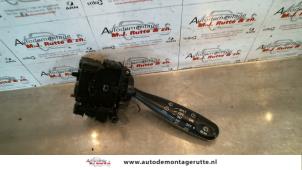 O103923 Gebruikte schakelaar ruitenwisser Toyota Yaris