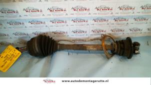 O111269 Gebruikte cardanas links-voor (vwa) Renault Master