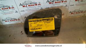 O85918 Gebruikte spiegelglas links Opel Corsa