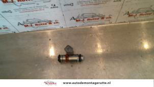 O121333 Gebruikte injector (benzine injectie) Volkswagen Lupo