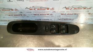 O109092 Gebruikte combischakelaar ramen Kia Rio