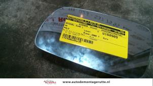 Gebruikte Spiegelglas links Volkswagen Polo Variant (6KV5) 1.9 SDI Prijs € 10,00 Margeregeling aangeboden door Autodemontage M.J. Rutte B.V.