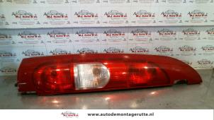 O93362 Gebruikte achterlicht links Nissan Kubistar