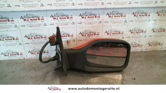 Gebruikte Buitenspiegel rechts Peugeot 106 O87608