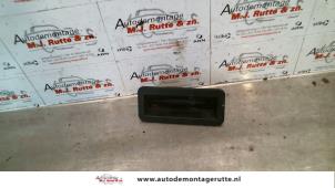 O92052 Gebruikte handgreep achterklep Ford Mondeo