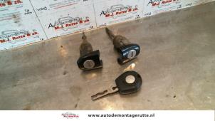 O81456 Gebruikte portierslot cilinder links Volkswagen Passat