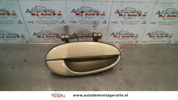 Gebruikte Deurgreep 4Deurs rechts-achter Daewoo Tacuma O89643