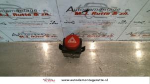 O104593 Gebruikte gevarenlicht schakelaar Seat Ibiza