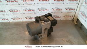 O114793 Gebruikte abs pomp Volkswagen Passat
