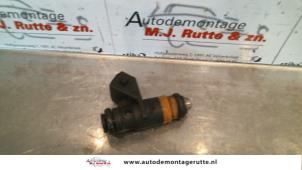O121654 Gebruikte injector (benzine injectie) Renault Megane Scenic