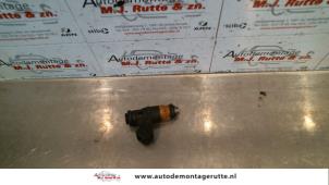 O121655 Gebruikte injector (benzine injectie) Renault Megane Scenic