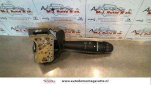O103660 Gebruikte ruitenwis schakelaar Renault Megane