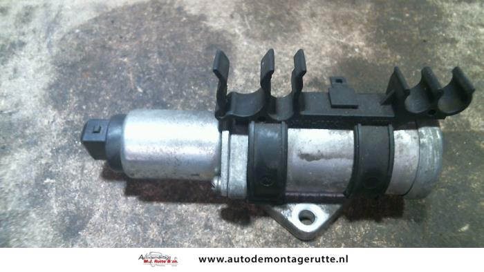Gebruikte Stationair Regelaar Renault Laguna O123668