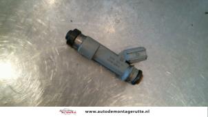 Gebruikte Injector (benzine injectie) Toyota Aygo (B10) 1.0 12V VVT-i Prijs € 15,00 Margeregeling aangeboden door Autodemontage M.J. Rutte B.V.