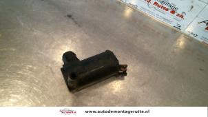 O115570 Gebruikte ruitensproeierpomp voor Mitsubishi Space Star