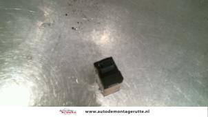 O107596 Gebruikte elektrisch raam schakelaar Jeep Cherokee