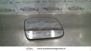 Gebruikte Spiegelglas rechts Peugeot 307 (3A/C/D) 1.6 16V Prijs op aanvraag aangeboden door Autodemontage M.J. Rutte B.V.