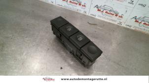 O106678 Gebruikte schakelaar achteruitverwarming Ford Fusion