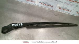 O97384 Gebruikte ruitenwisserarm achter Ford Fusion