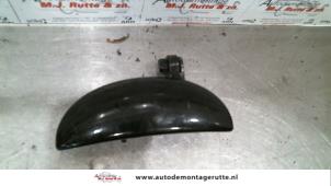 O79884 Gebruikte portiergreep 2deurs links Peugeot 107