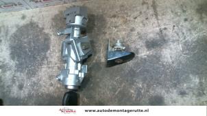O113975 Gebruikte sleutel+contactslot Ford C-Max