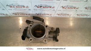 O122829 Gebruikte gasklephuis Mazda Demio