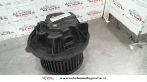 O130148 Gebruikte chaufage ventilatiemotor Citroen C5