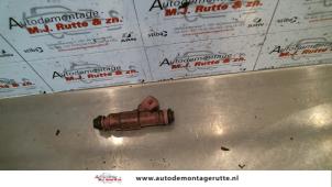 O121243 Gebruikte injector (benzine injectie) Ford Fiesta