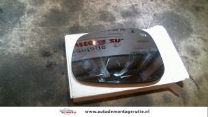 O86314 Nieuwe spiegelglas links Suzuki Swift