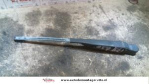 O97621 Gebruikte ruitenwisserarm achter Citroen Saxo