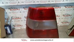 O93995 Gebruikte achterlicht links Volvo 9-Serie