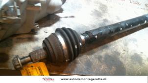 O111559 Gebruikte homokineetas rechts-voor Volkswagen Golf