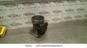 O116470 Gebruikte luchthoeveelheidsmeter Mazda 626