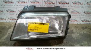O71704 Gebruikte linker koplamp Audi A4