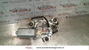 O96959 Gebruikte ruitenwissermotor achter Mazda 626