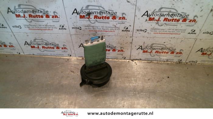 Gebruikte Kachel Weerstand Mitsubishi Colt O131299