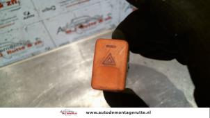 O104411 Gebruikte paniekverlichtings schakelaar Landrover Range Rover