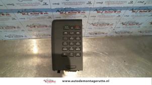 Gebruikte Module Telefoon Volvo V70 (SW) 2.4 20V 140 Prijs op aanvraag aangeboden door Autodemontage M.J. Rutte B.V.