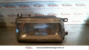 O74574 Gebruikte rechter koplamp Toyota Corolla