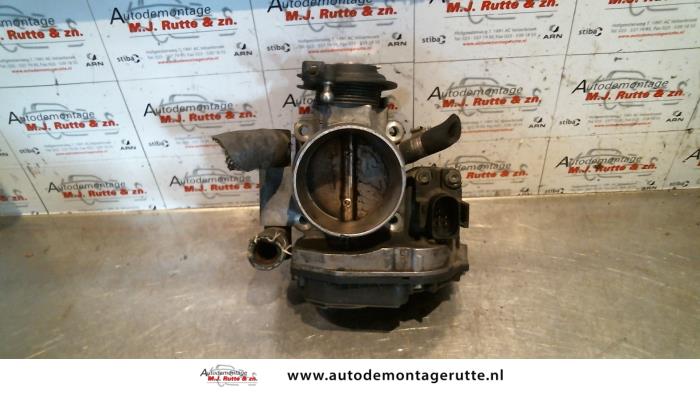Gebruikte Gasklephuis Audi A4 O122233
