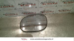 O86142 Gebruikte spiegelglas links Citroen C3