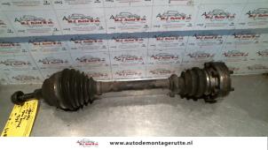 O111570 Gebruikte cardanas rechts-voor (vwa) Volkswagen Transporter