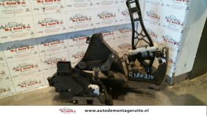 O83795 Gebruikte slotmechaniek portier 4deurs rechts-voor Volvo V50