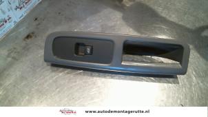 O108158 Gebruikte schakelaar elektrisch raam Volvo V50