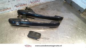 O80542 Gebruikte deurgreep 2deurs rechts Mercedes Vito